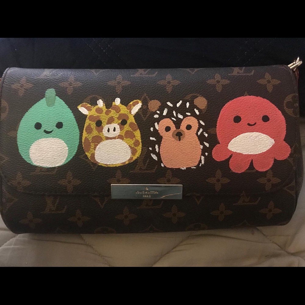 Favourite mm monogram. Hand painted by me 🤗